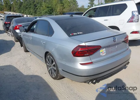 2018 Volkswagen Passat 3.6L V6 Gt z USA, uszkodzony, nr VIN 1VWJM7A39JC035613